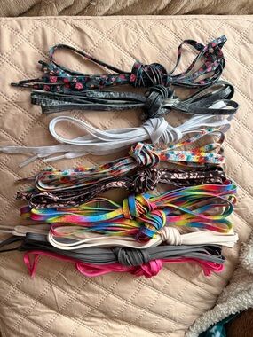 NOBULL Multicolor and Gray Women's Sneaker Laces - Rainbow, Pink, White, Black